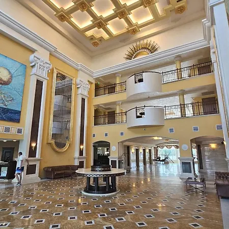 Sunset C8-10 Apartment *