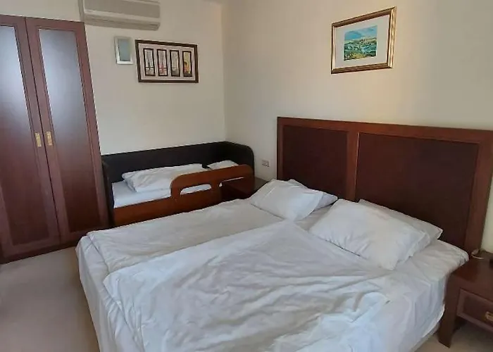 Apartment Sunset C8-10 *